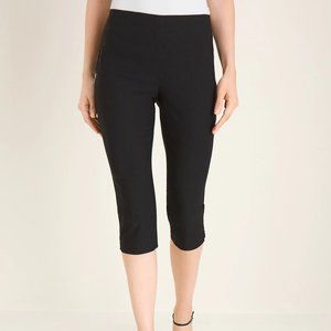 CHICOS Sz 1.5 Capri Black Pants Pull On Stretch